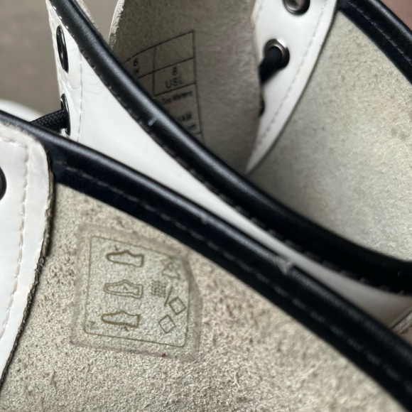 Dr. Martens AirWair 1460 White Patent Leather Lace Up  Combat Boots Women’s 8 - Picture 5 of 14